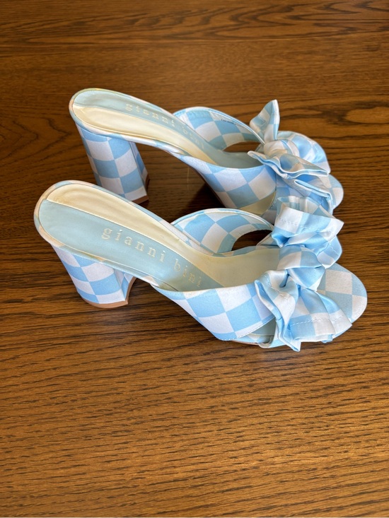 Gianni Bini Shoes - NWT Gianni Bini Light Blue and White Checker Bow Heels